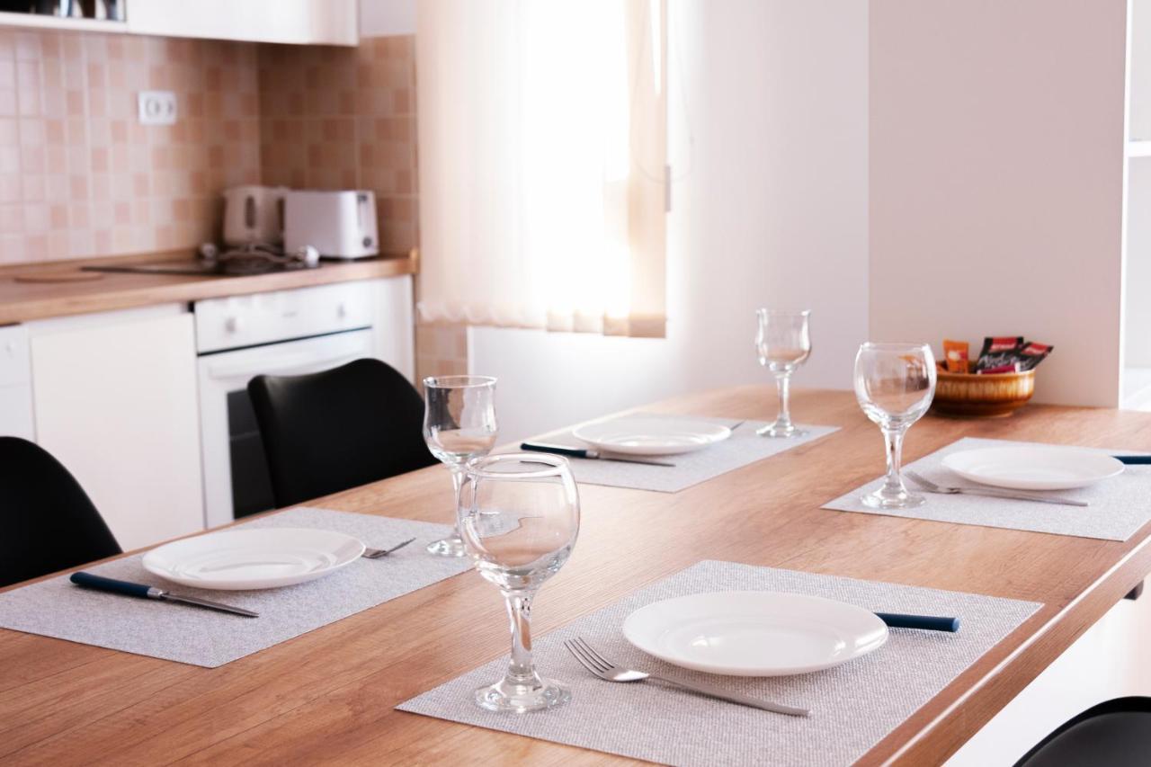 Lux Family Apartment Vidanovic Pirot Buitenkant foto